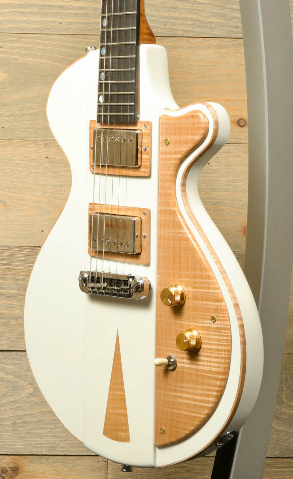 Weller Fleetwood Ivory with Gigbag