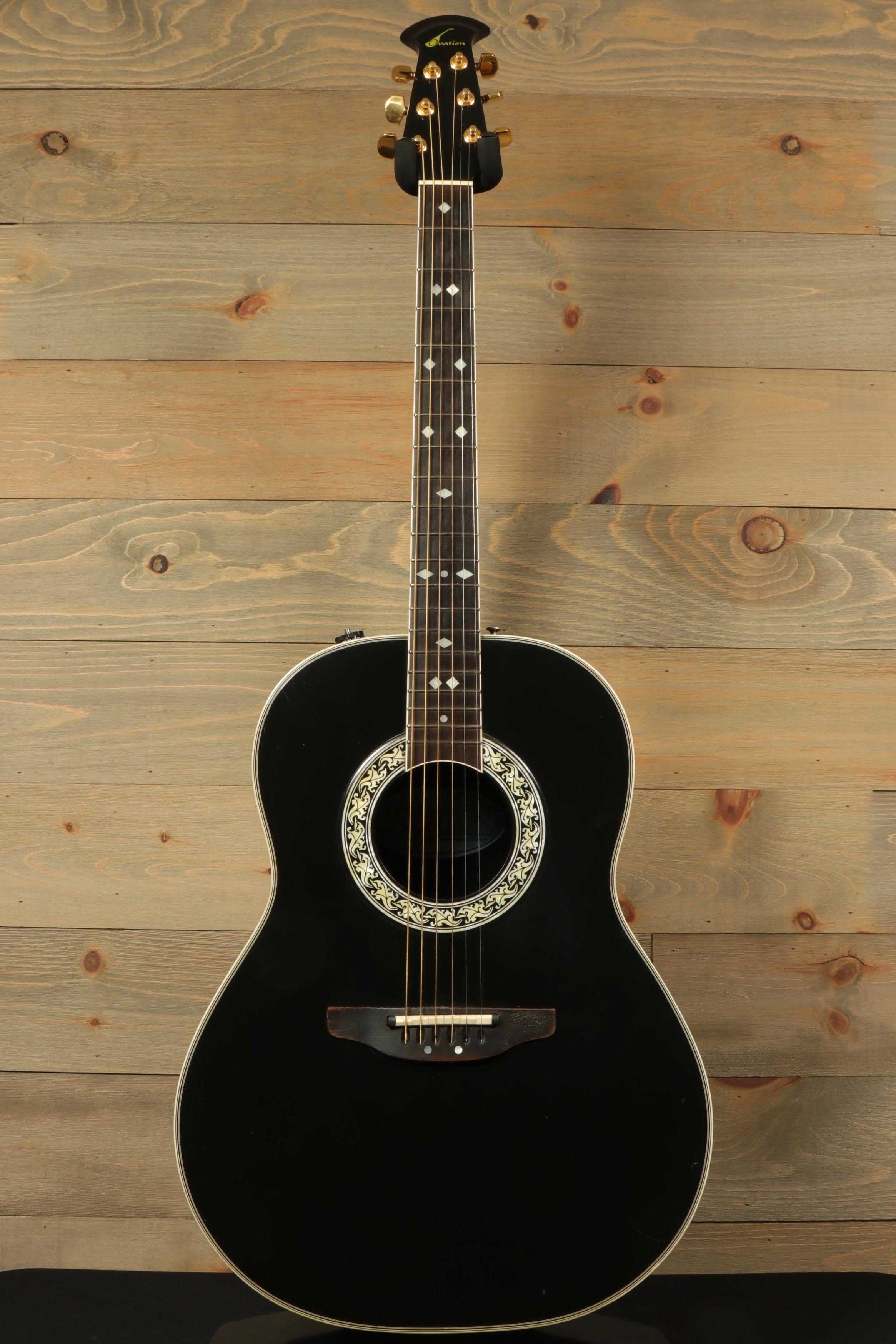 Ovation 1617 Legend with Original Hardshell Case - Used Guitar