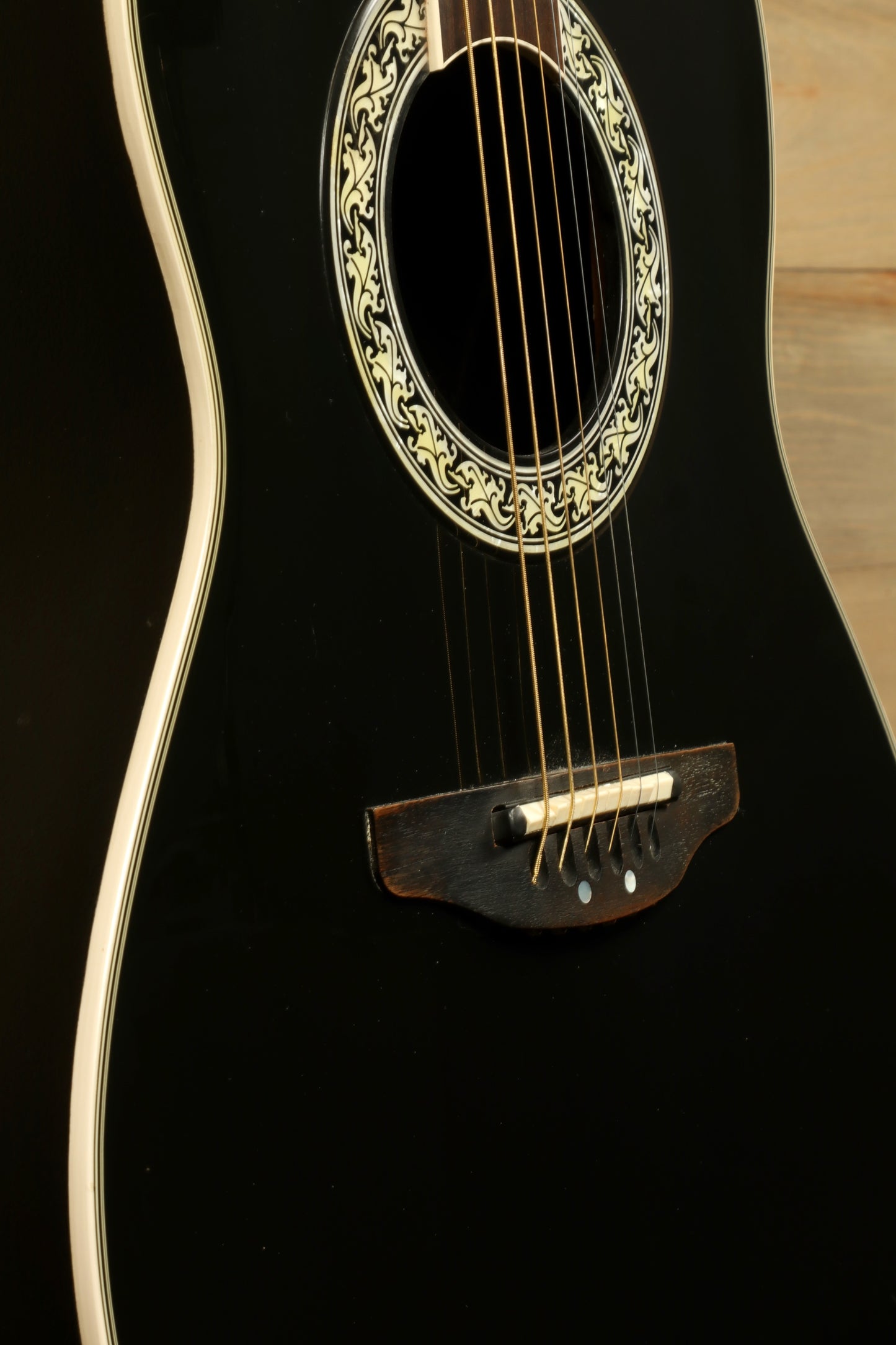 Ovation 1617 Legend Acoustic Electric Guitar with Original Hardshell Case and Elegant Inlay Detail