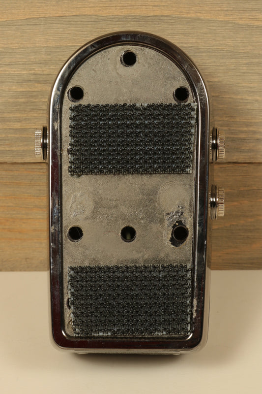 D'Addario Planet Waves Chromatic Tuner in metallic finish, rear view with rubber grip pads