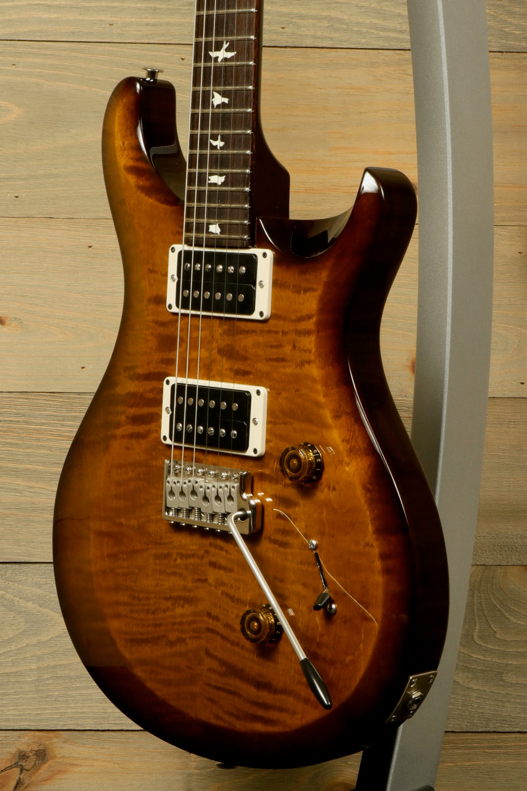 PRS USA PRS Custom 24 in sunburst finish, front view showcasing body and hardware