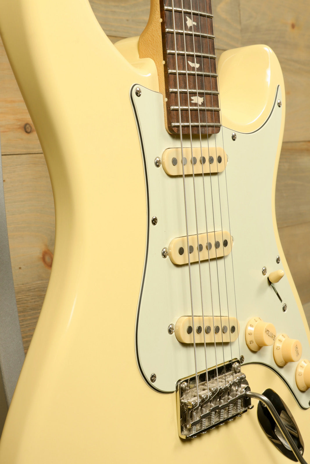 PRS SE Silver Sky in cream yellow with a PRS Gig Bag - USED, close-up view of body and neck