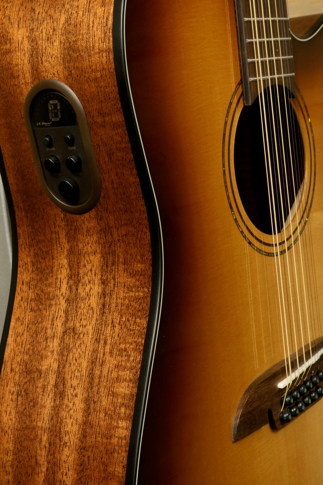 Alvarez AD60ce 12-String Shadowburst Alvarez