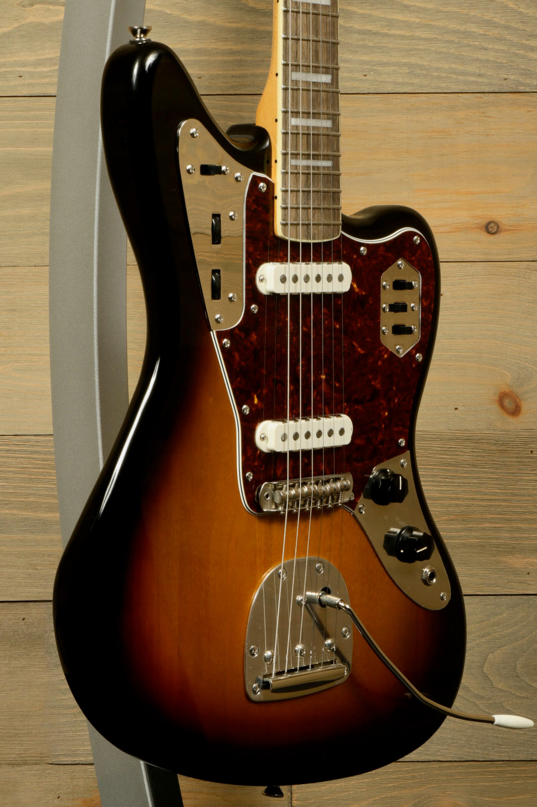 Squier Classic Vibe 70s Jaguar sunburst finish, front view showcasing body and neck details