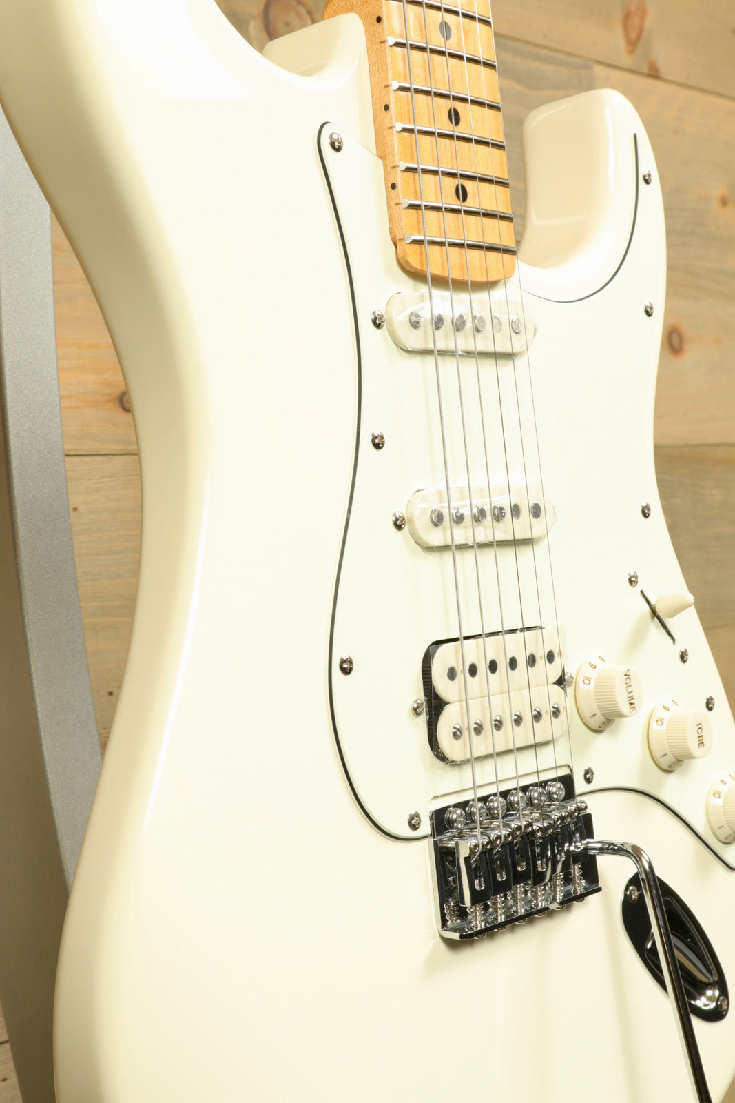 Tagima TG 540 electric guitar in white with maple neck and chrome hardware for versatile sound