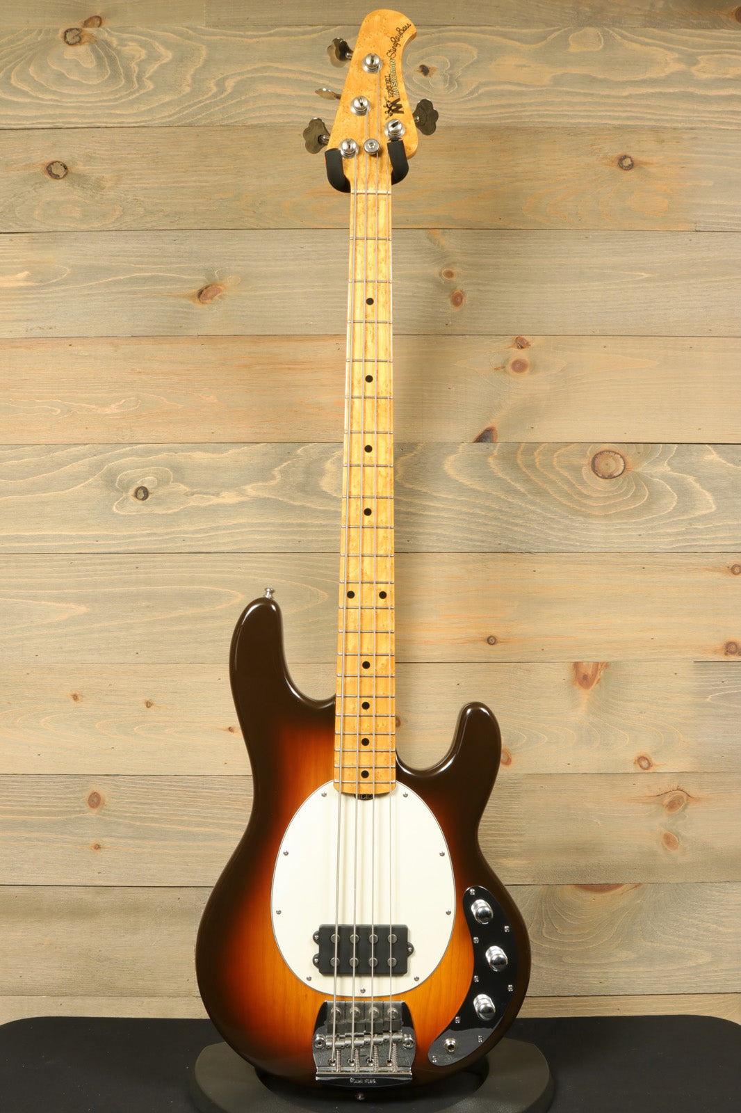 MUSIC MAN StingRay4 USA製　ハードケース付 Used Music Man Classic StingRay 4 Bass with Hardshell Case