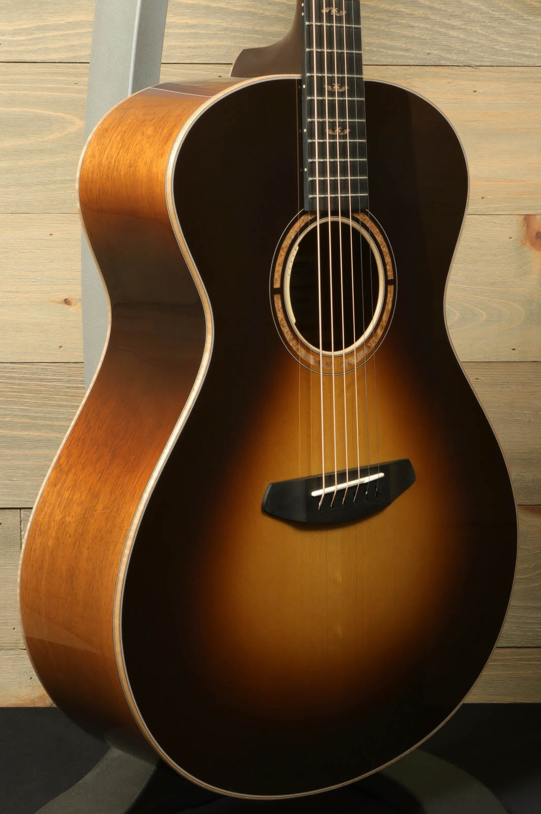 Breedlove Legacy Concerto Vintage Sunburst E