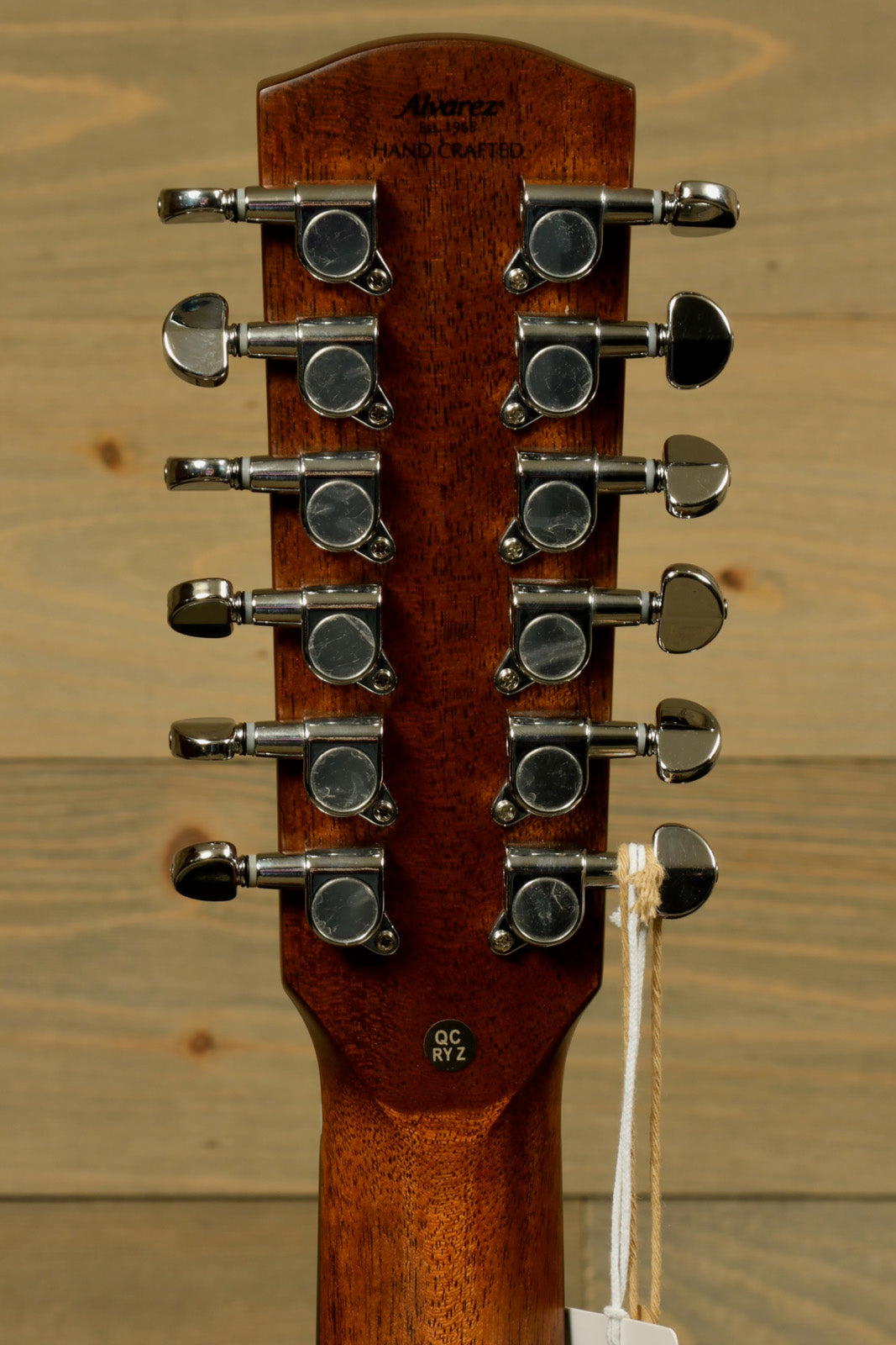 Alvarez AD60ce 12-String Shadowburst Alvarez