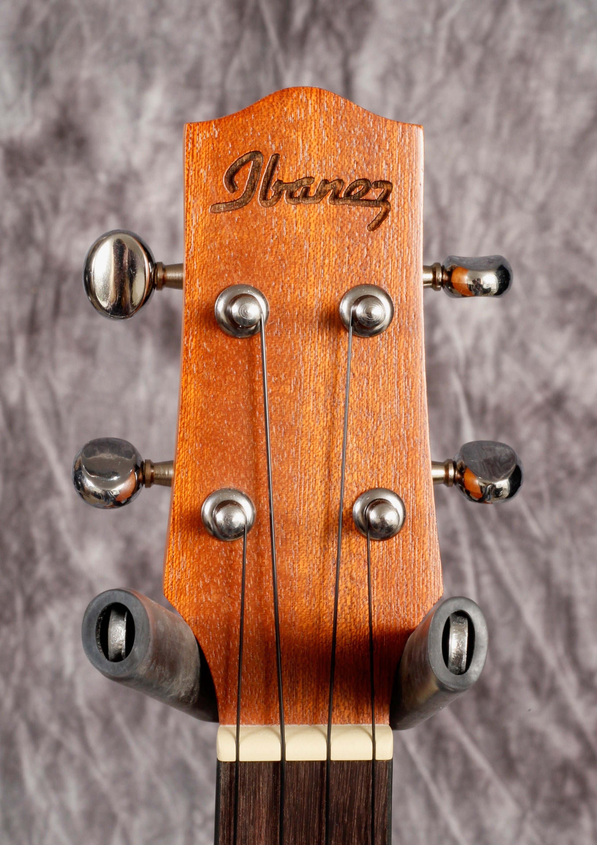 Ibanez Concert Ukulele UEW5E.