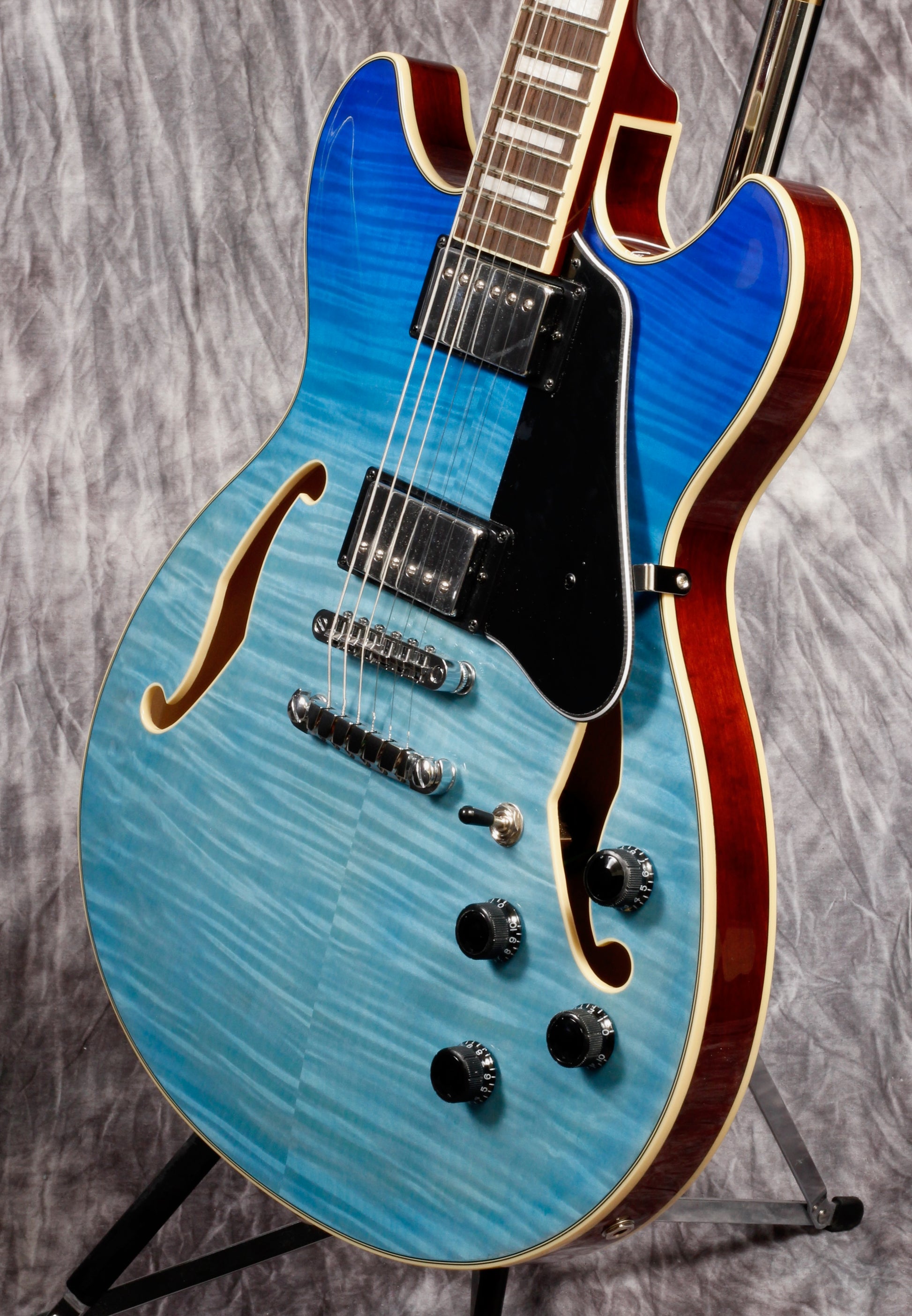 Ibanez AS73FMAZG.