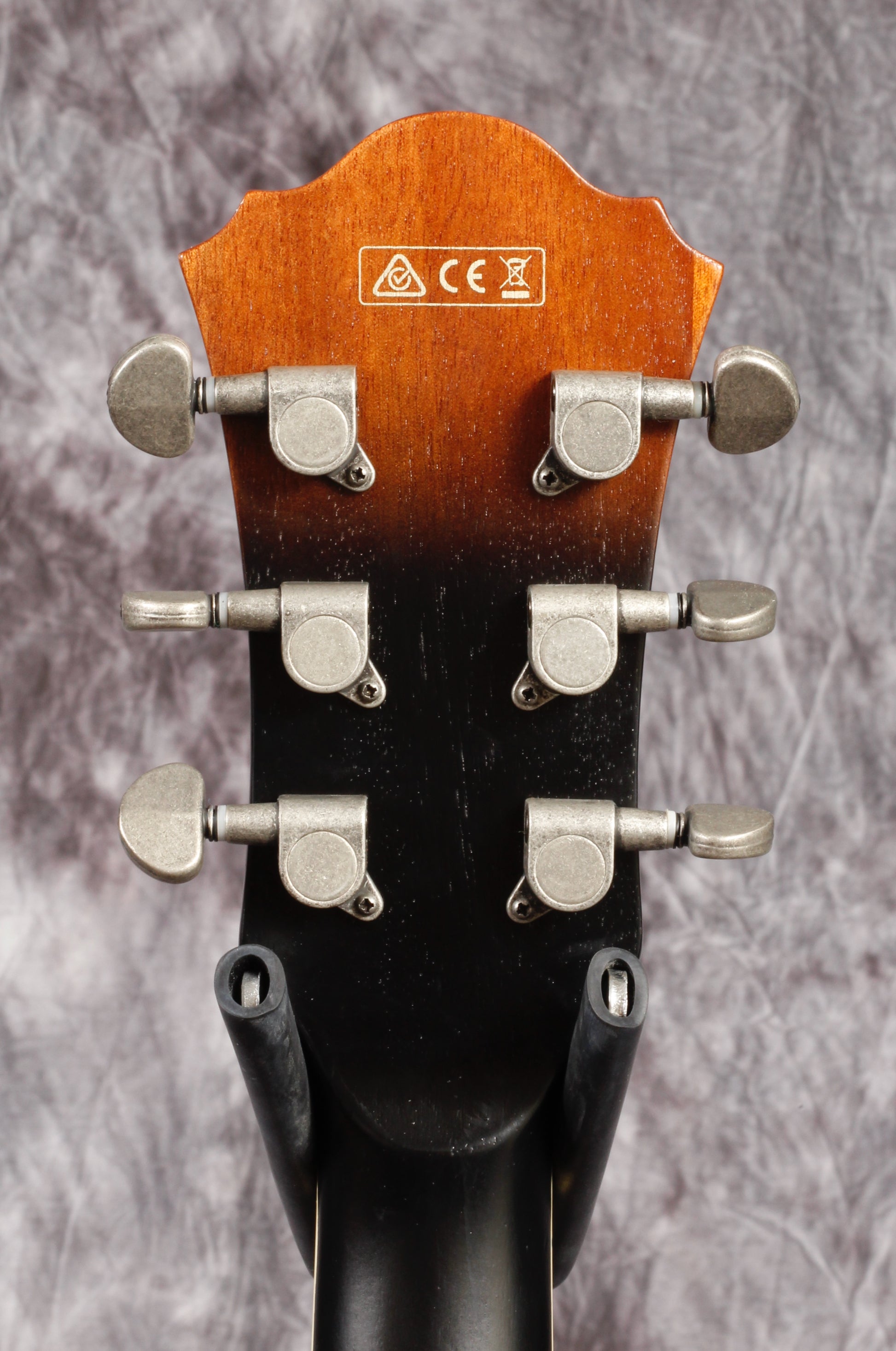 Ibanez ASV73VLL.