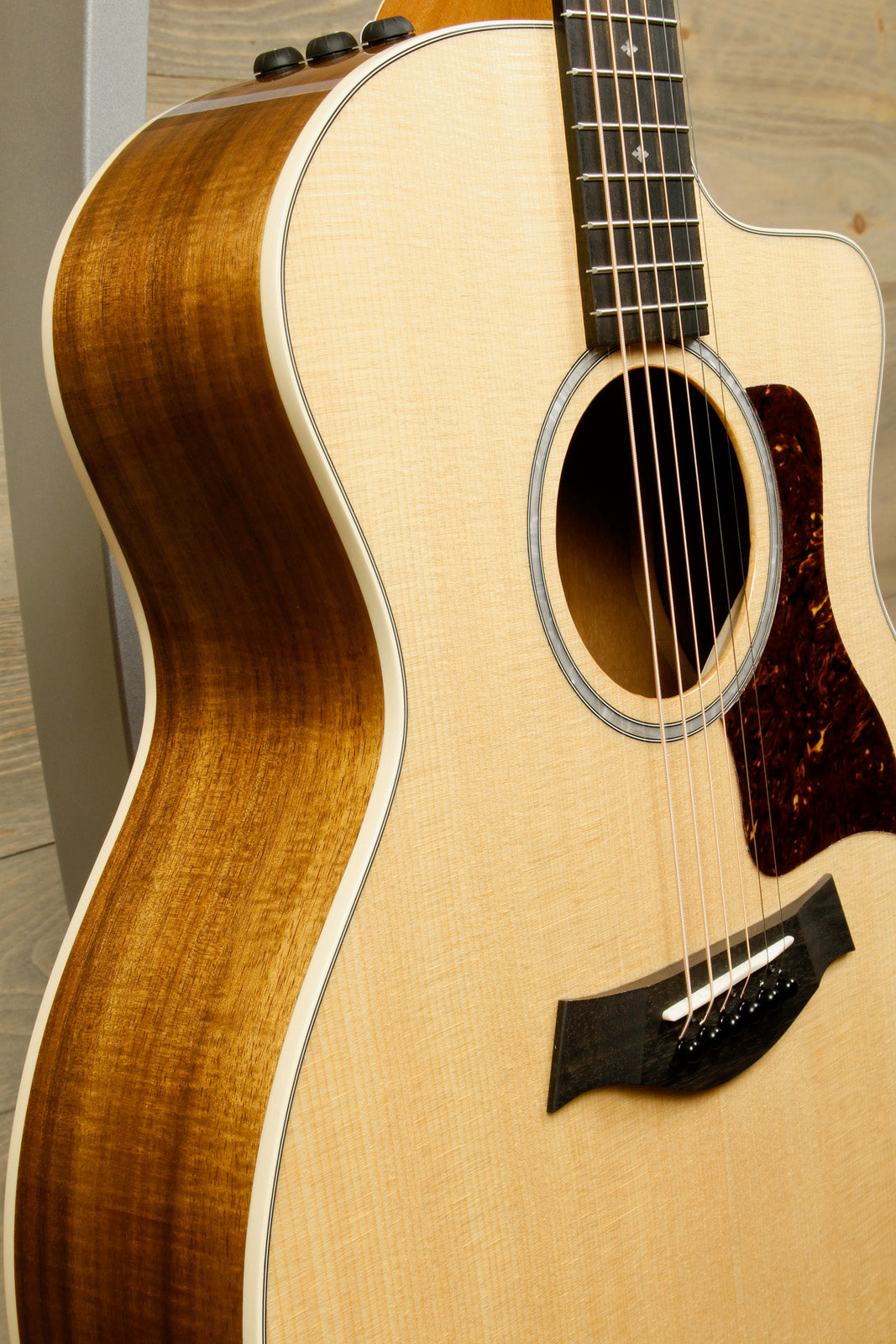 Taylor 214ce-K DLX DEMO with Free Gift Taylor
