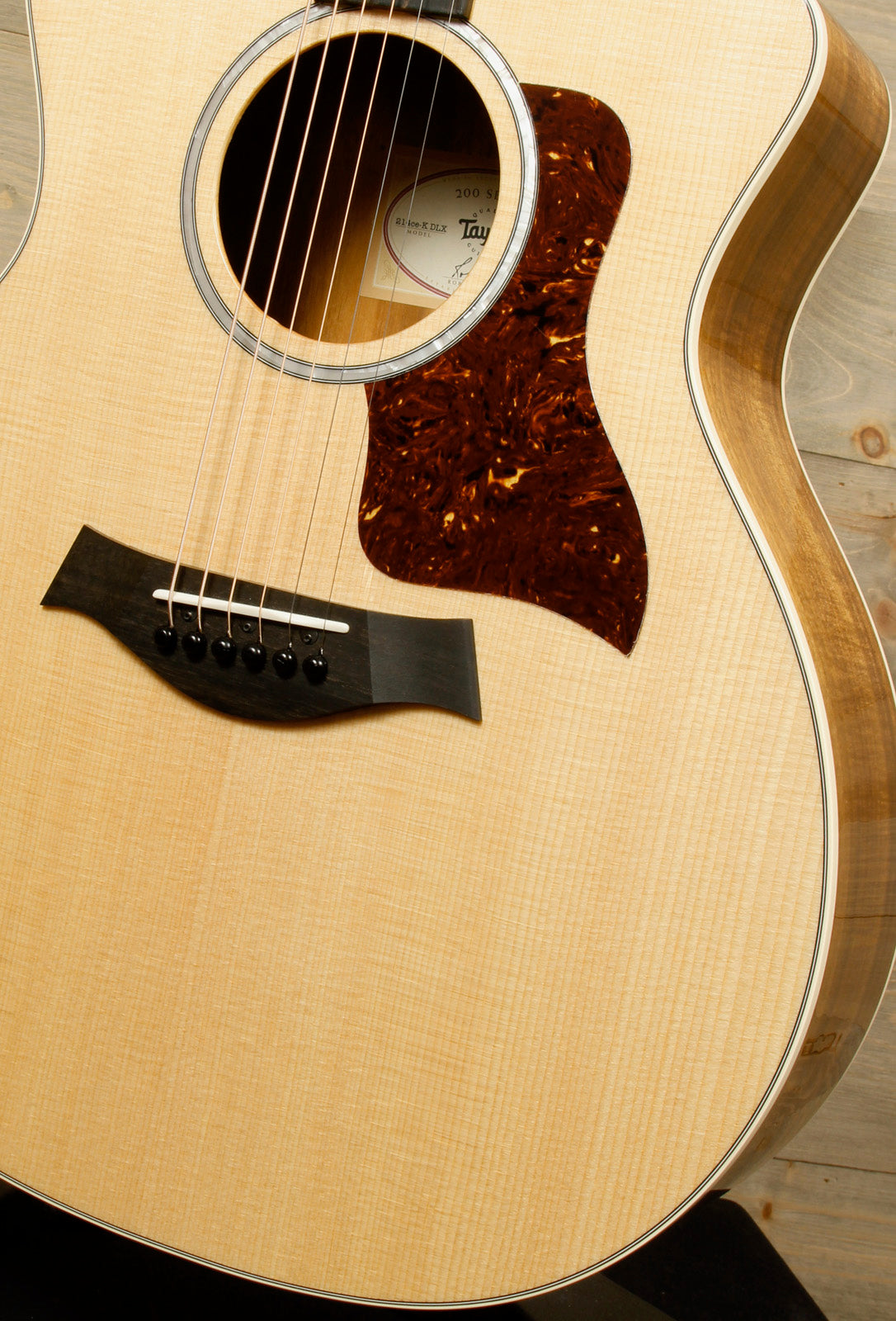 Taylor 214ce-K DLX DEMO with Free Gift Taylor