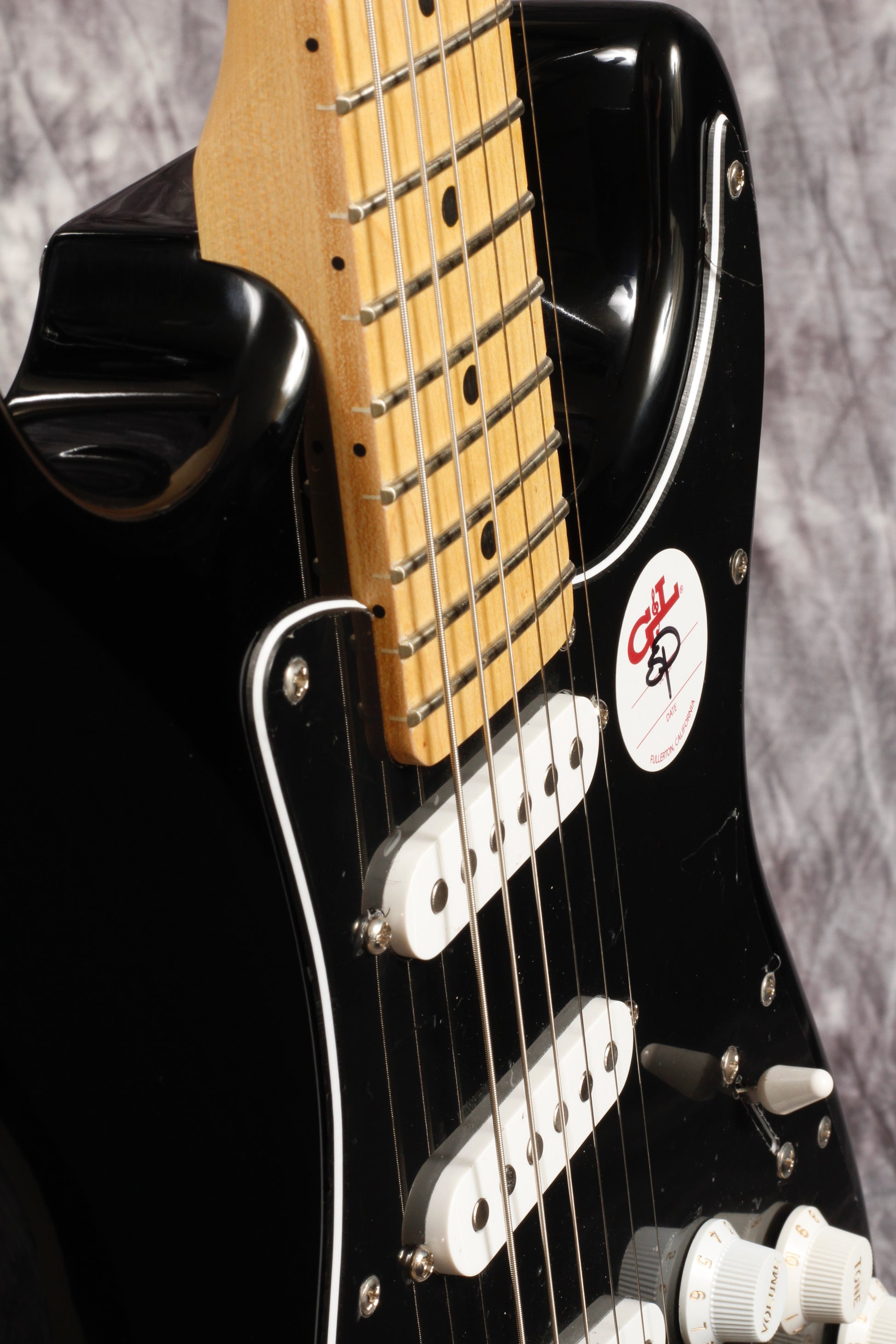 G&L Tribute Legacy Gloss Black Alnico Gilmour-Inspired (Main Street Series).