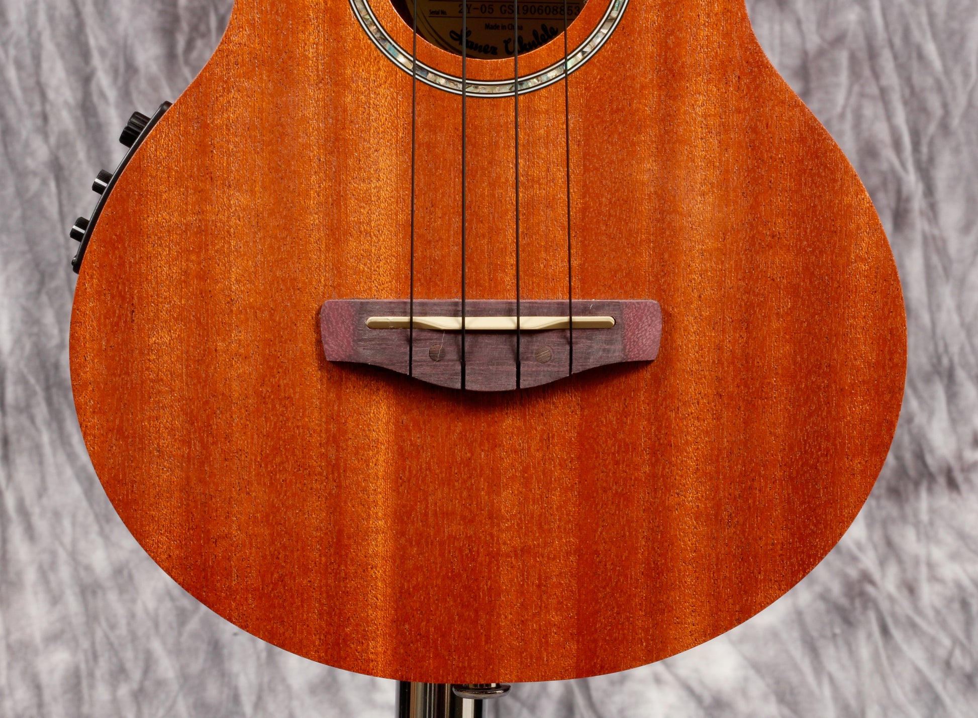 Ibanez Concert Ukulele UEW5E.