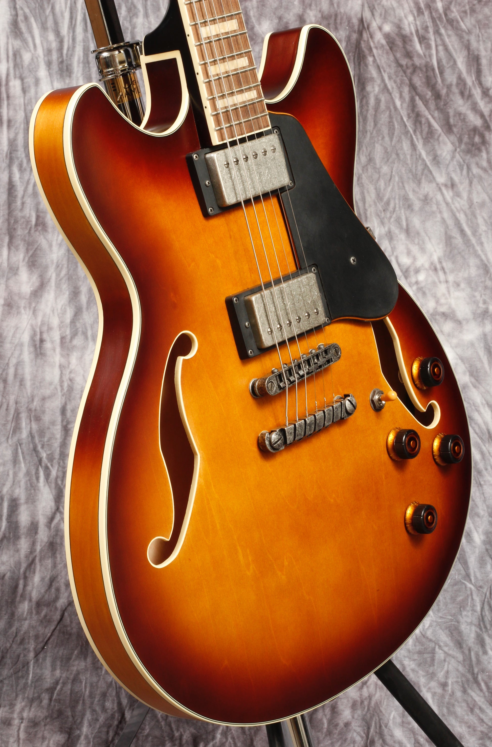 Ibanez ASV73VLL.