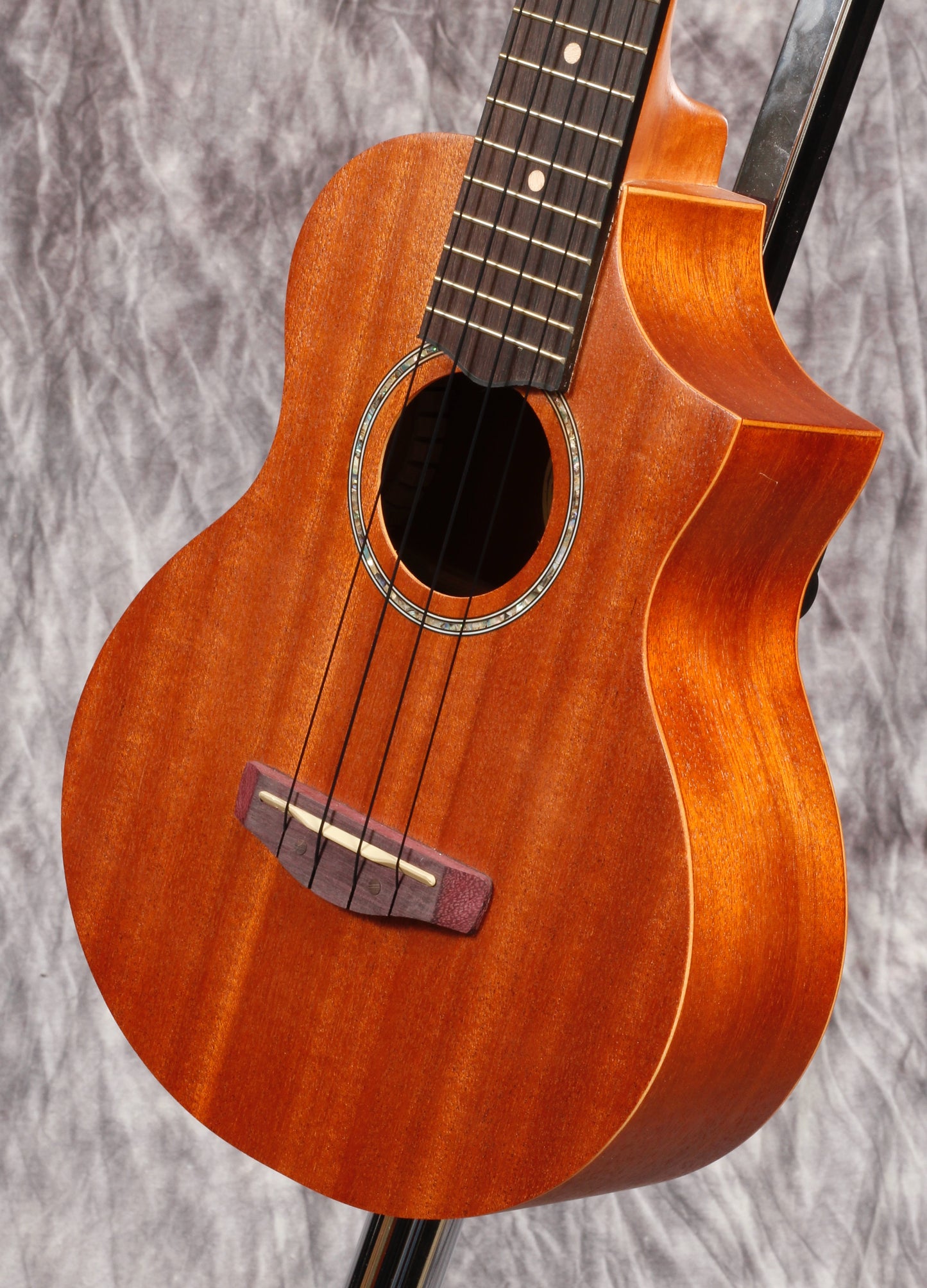 Ibanez Concert Ukulele UEW5E.