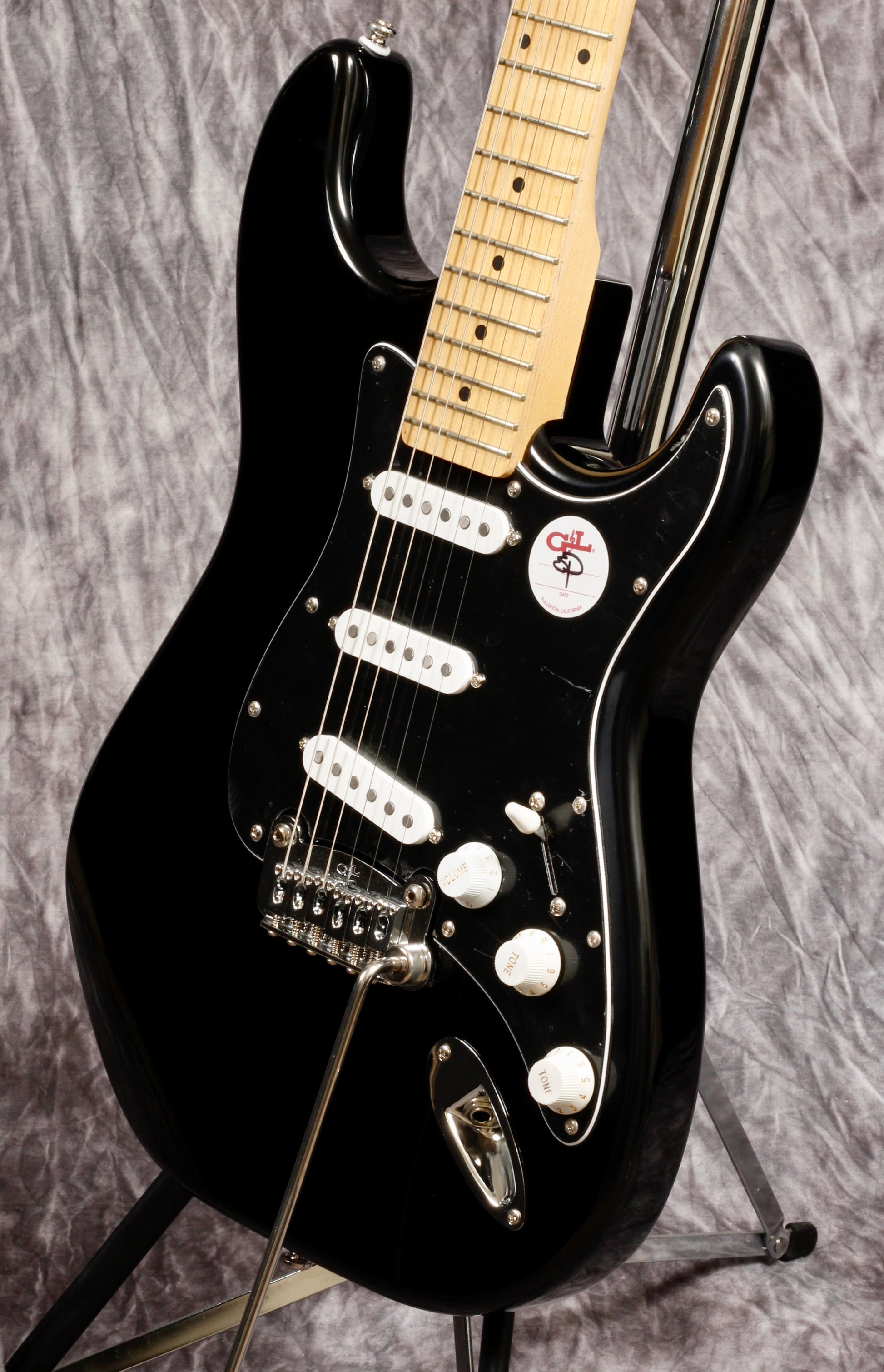 G&L Tribute Legacy Gloss Black Alnico Gilmour-Inspired (Main Street Series).