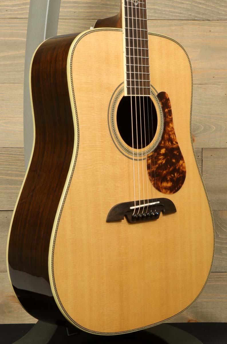 Alvarez MD70BG with Alvarez Gig Bag (USED) Alvarez