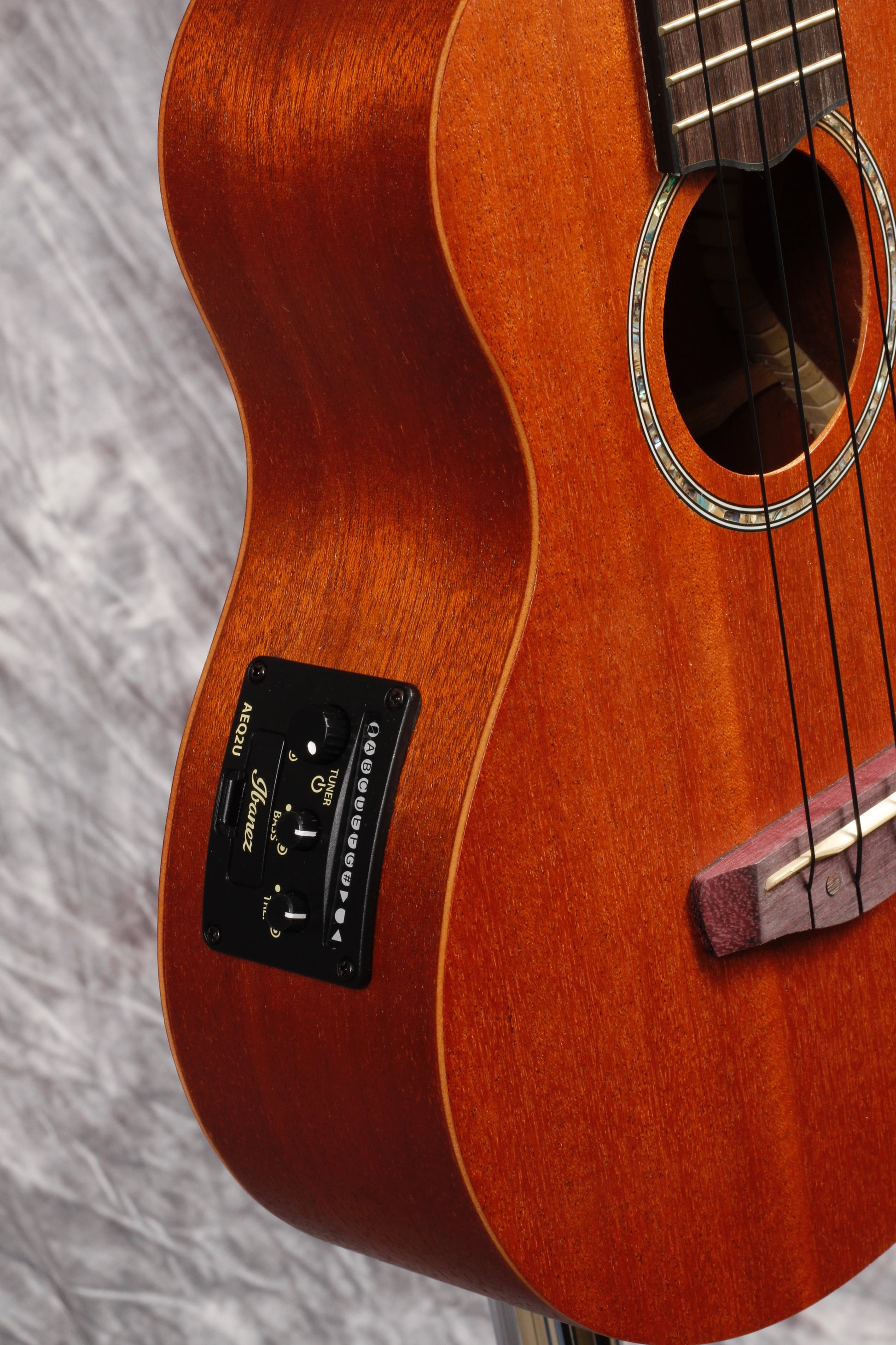 Ibanez Concert Ukulele UEW5E.