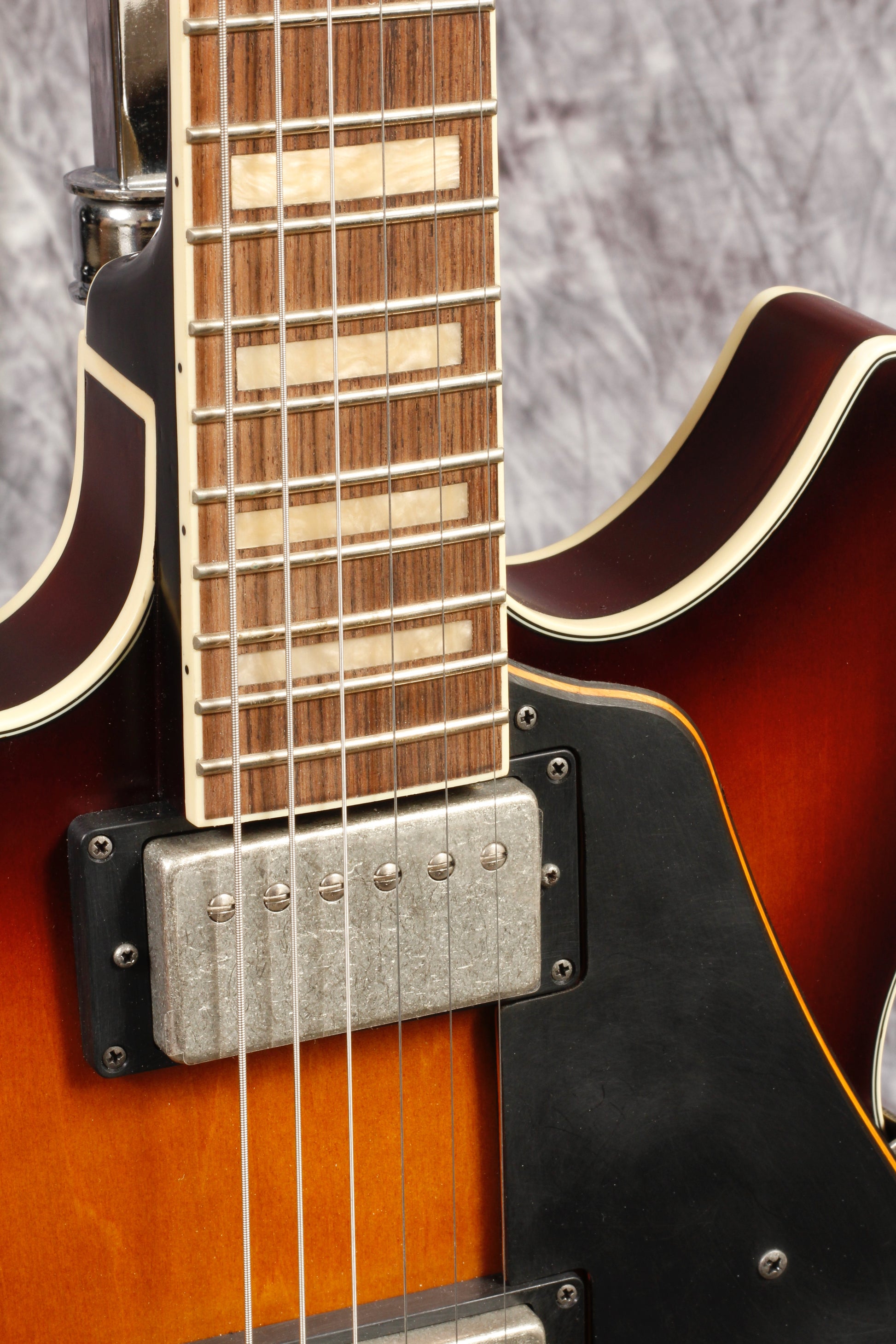 Ibanez ASV73VLL.